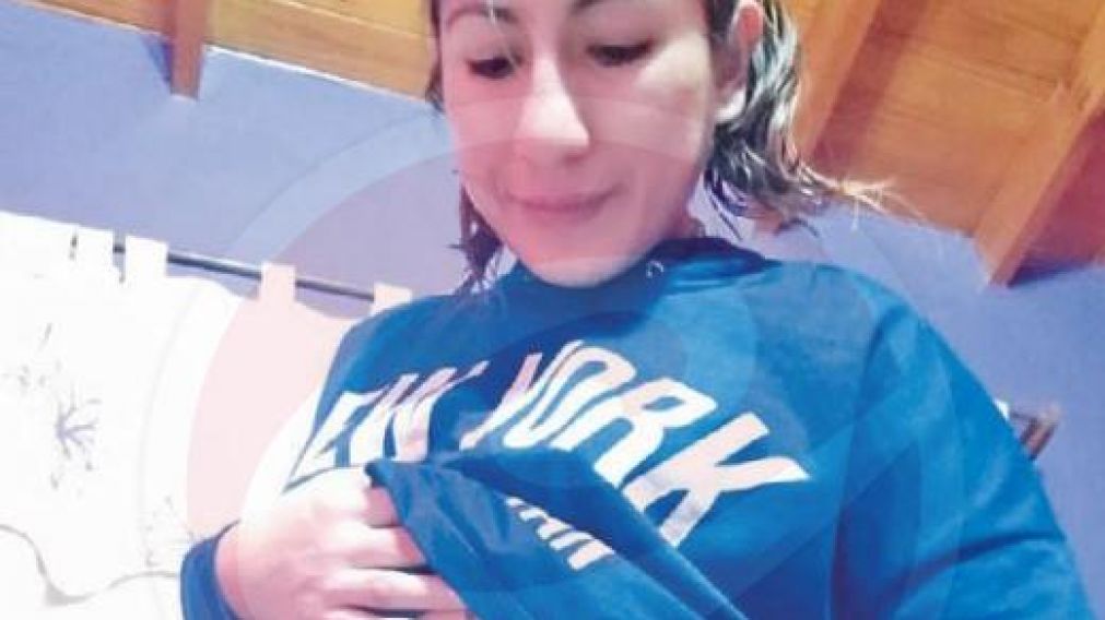 La mujer que perdió a su bebé.