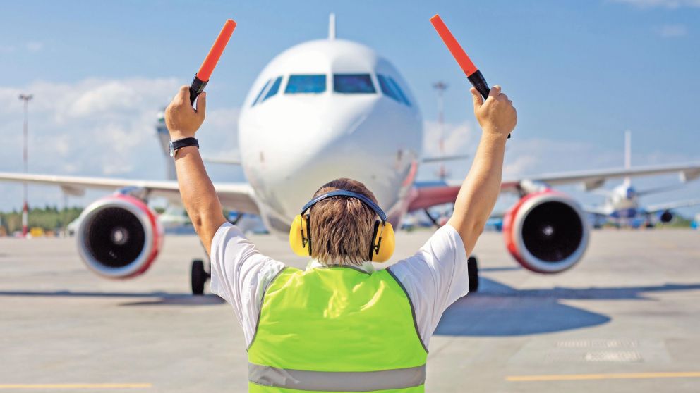 La prevención periódica y los elementos necesarios son claves para cuidar la audición.