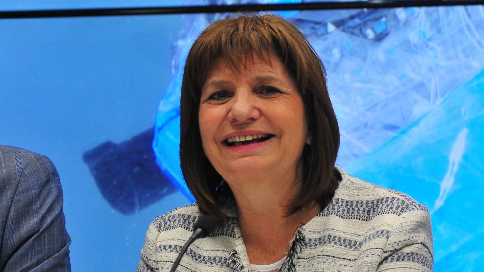 Insólito mensaje de la ministra (Crónica).
