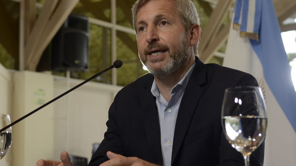 El ministro del Interior prometió más cambios (Fernando Pérez Re - Diario Crónica)