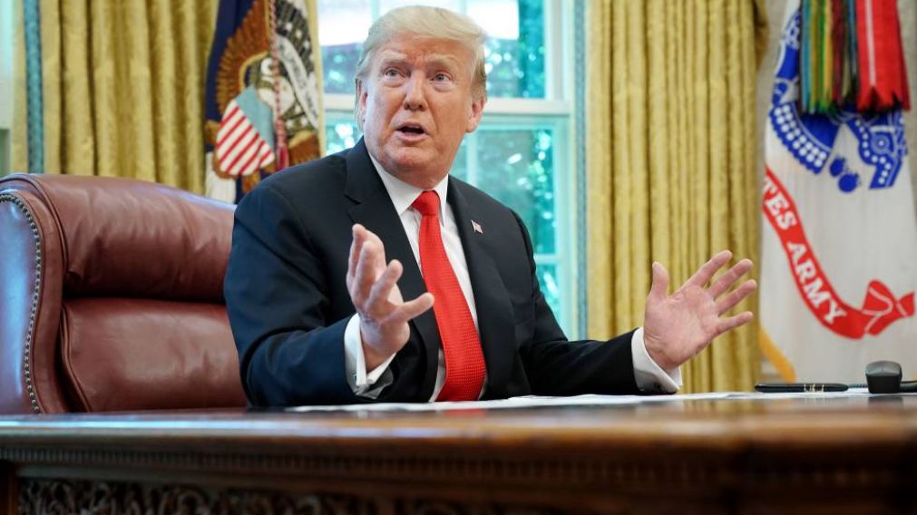 El jefe de estado norteamericano anunció su decisión en redes sociales (El País).