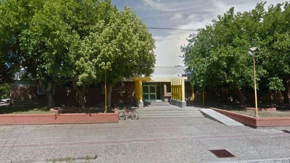 El hombre falleció momentos después de ingresar al hospital.
