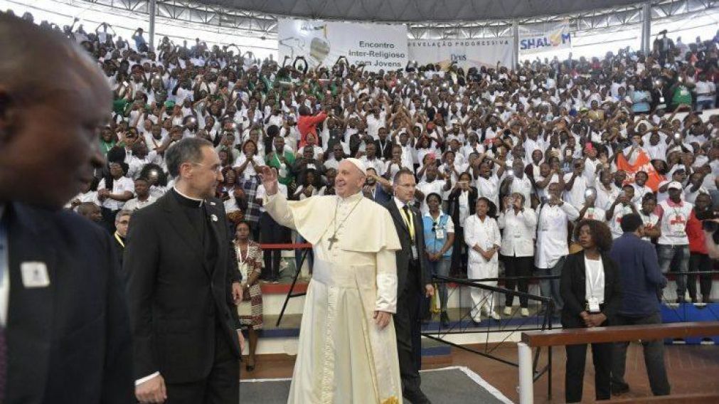 Encuentro del Papa con los jóvenes de Mozambique.