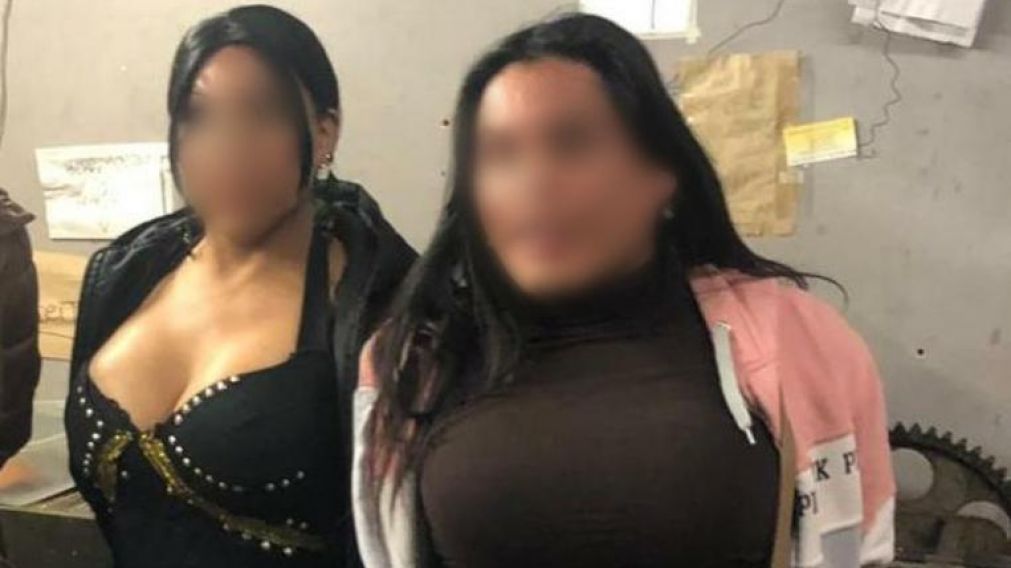 Ambas eran de nacionalidad peruana.