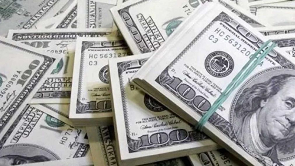 La divisa estadounidense fue contenida por el Banco Central.