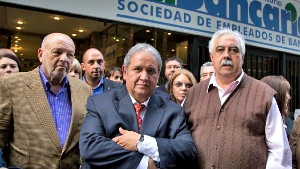 La conducci�n de La Bancaria le pidi� al Gobierno un "plan econ�mico de emergencia".