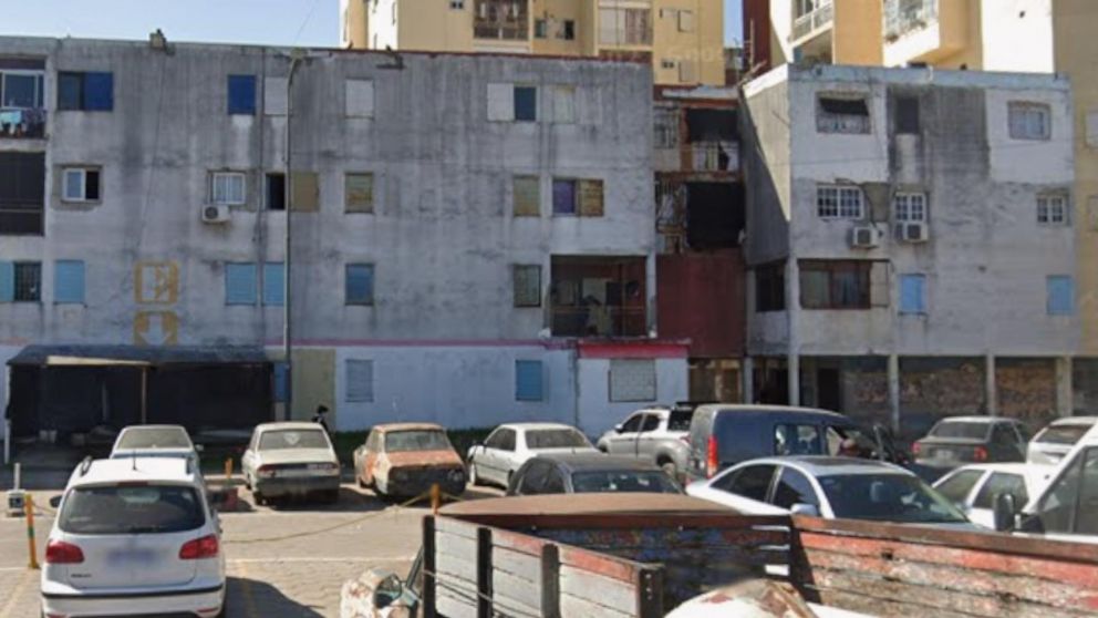 Acá, en este complejo habitacional, se produjo el asesinato de Juan Carlos Moreta.