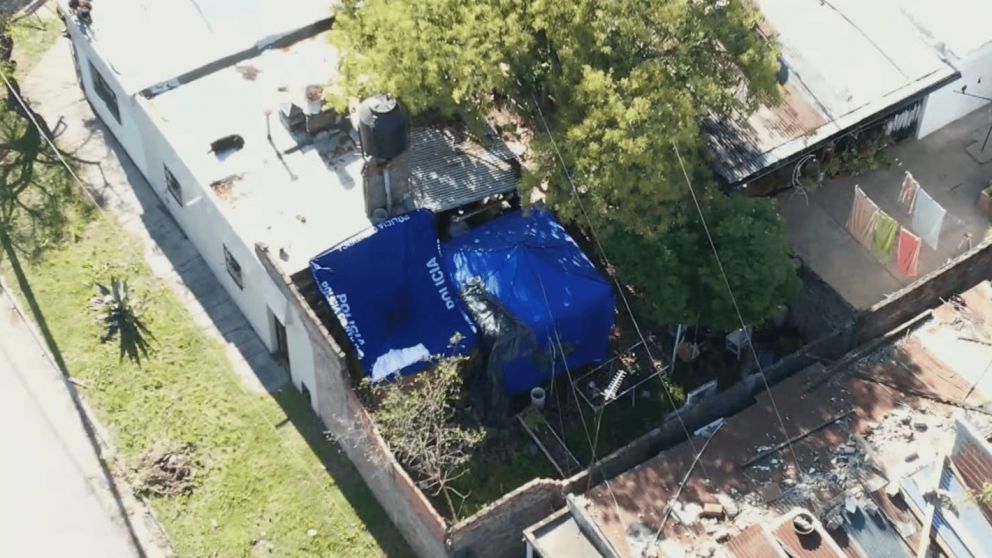 La casa donde encontraron los cuerpos.