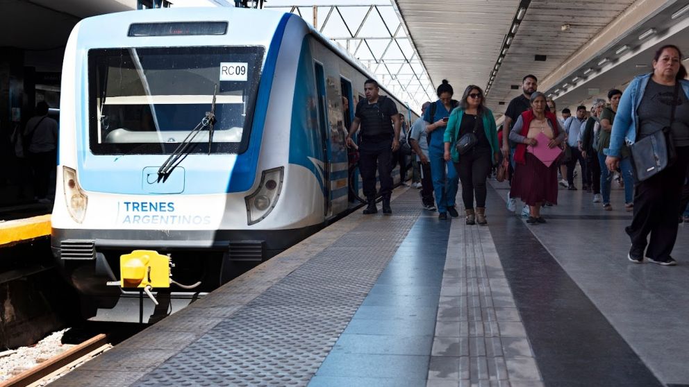 Trenes Argentinos informó que continúa la medida de fuerza de La Fraternidad.