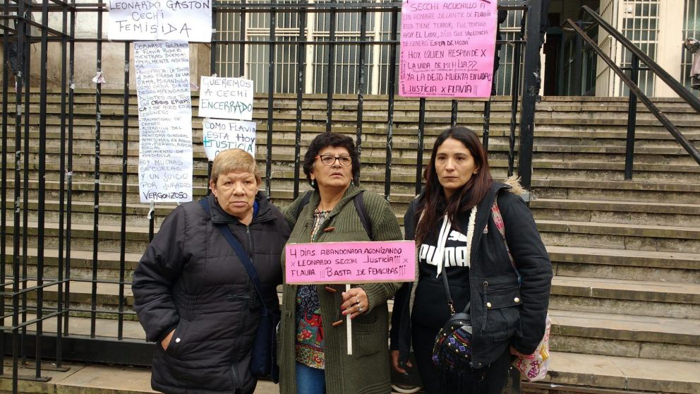 Familiares de Flavia Rudez, la mujer víctima de violencia de género, piden justicia.