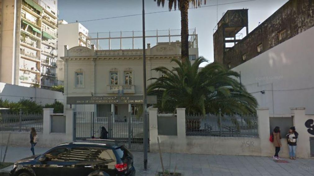 Alumnos estaban en clase al momento del derrumbe. (Google Street View)