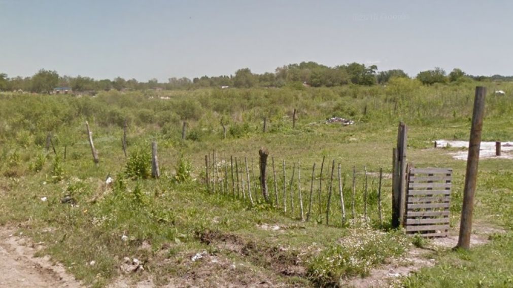 Los cadáveres de las infortunadas víctimas fueron localizados en esta zona de descampados.