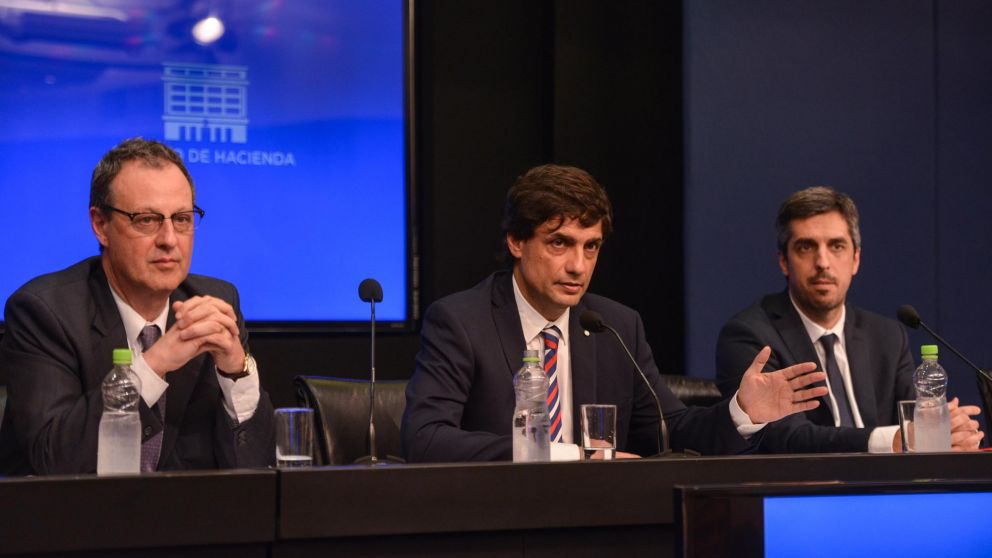 Lacunza en conferencia de prensa tras una reunión de Gabinete.