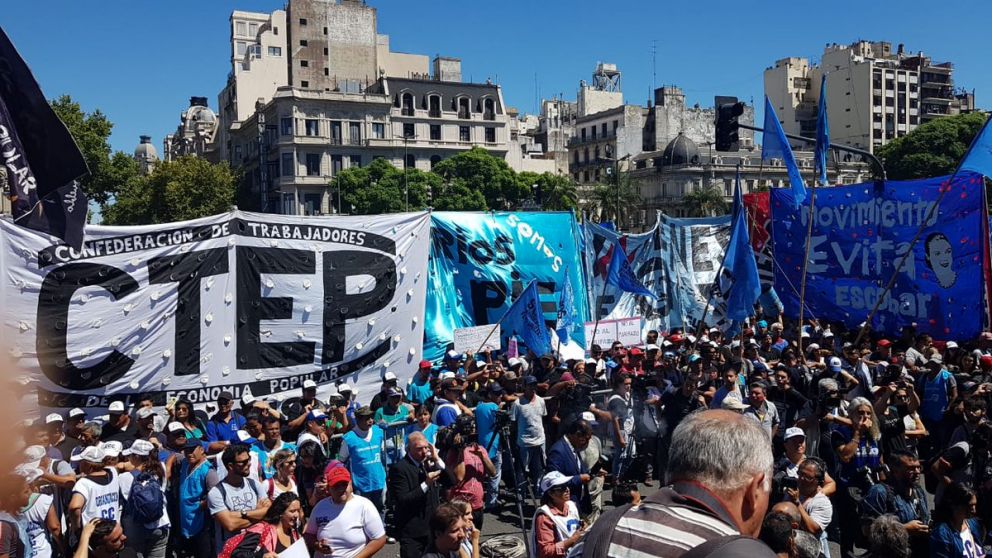 La concentración principal será a las 13 en avenida 9 de Julio y Belgrano.
