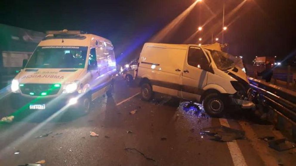 As� qued� la camioneta tras el choque.