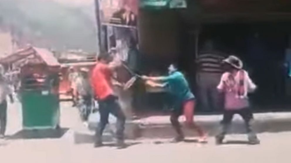Los hombres se encontraban alcoholizados (Captura de video).