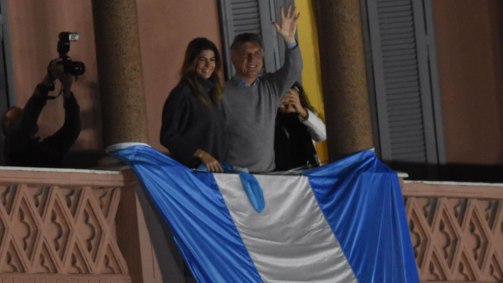 Macri saludó a los manifestantes en Plaza de Mayo (Pablo Villán/Crónica)