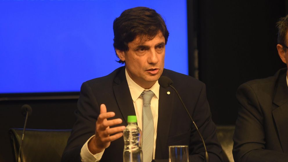 Las primeras palabras de Lacunza como ministro de Economía de la Nación (Ruben Paredes/Crónica).