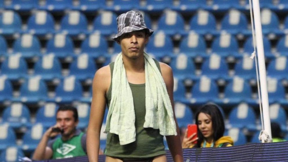 El sujeto no tendrá acceso a ningún evento en esa cancha por tiempo indefinido.