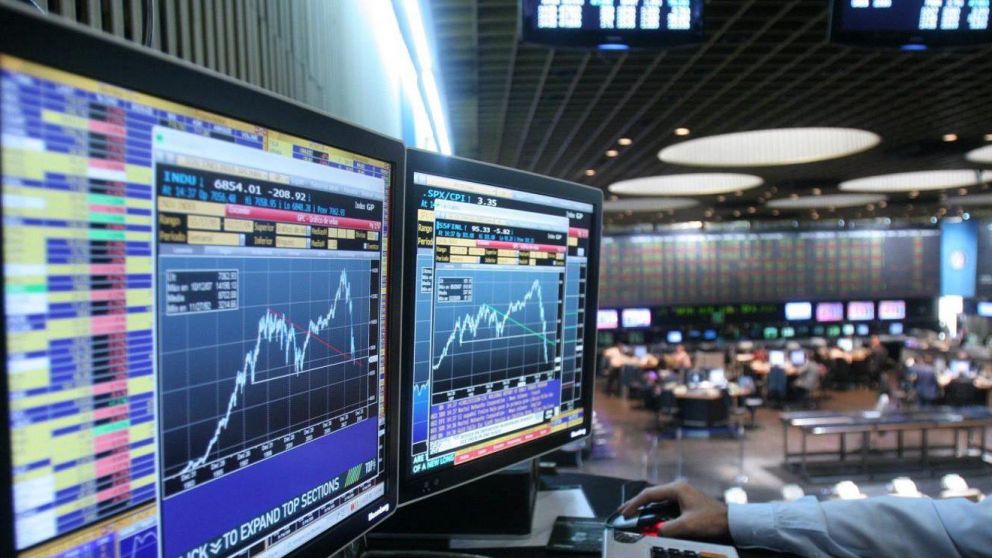 Se disparó el Riesgo País luego de la renuncia de Dujovne.