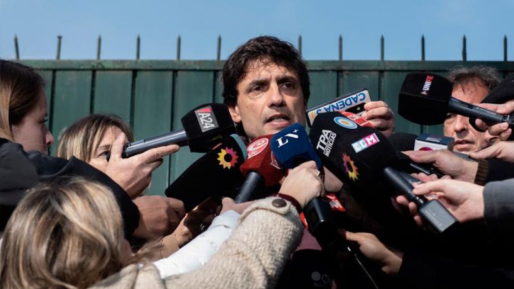 Lacunza, hablando con la prensa tras reunirse con Macri y su equipo.