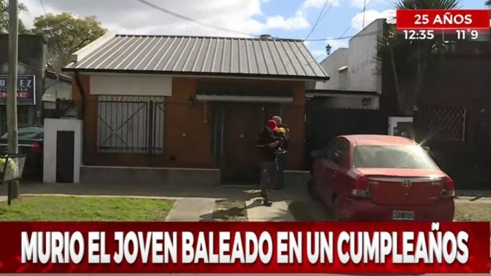 El joven baleado murió en el hospital Gandulfo (Captura TV).