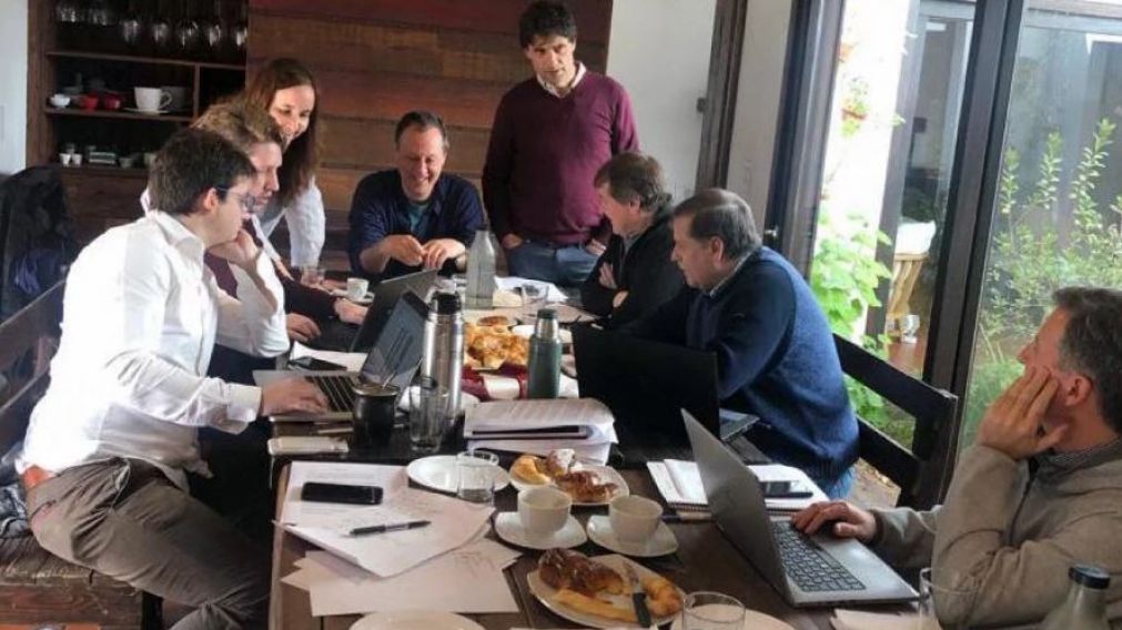 Bonari, Katz, Gismondi y Rabasa fueron algunos de los presentes (Prensa Ministerio de Hacienda).