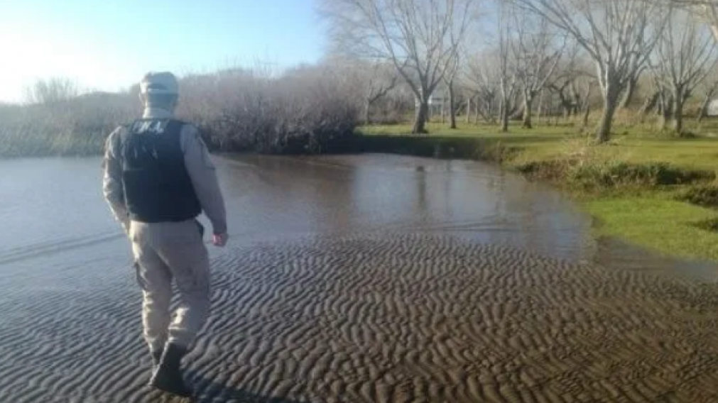 Prefectura sigue buscando al otro pescador desaparecido. (Prensa Prefectura)