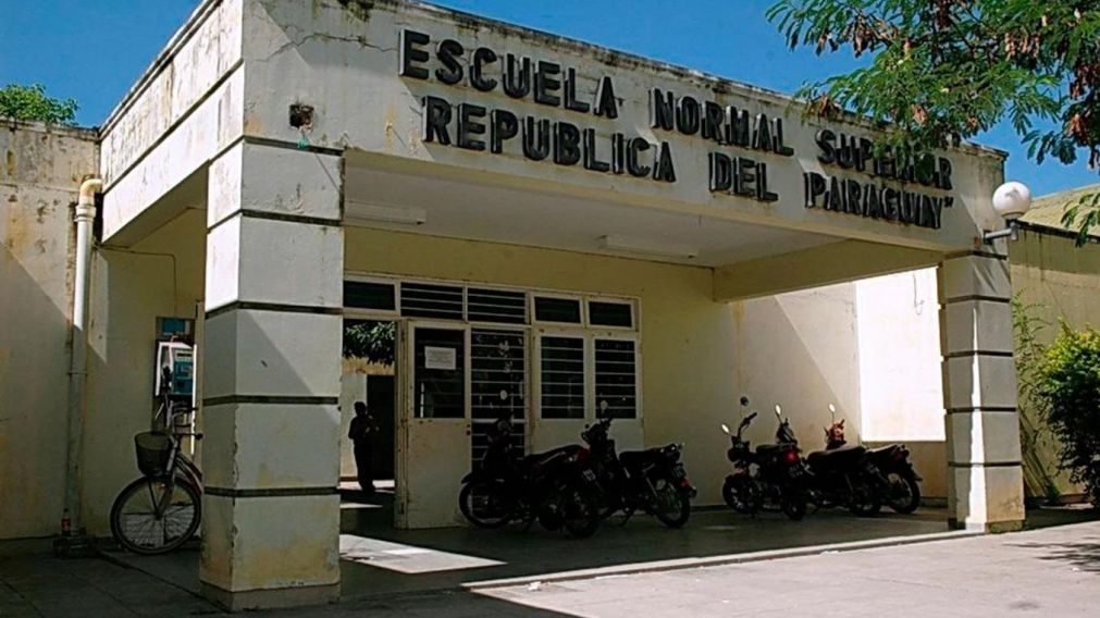 En esta escuela ocurrieron los hechos. (Gentileza AM 990)
