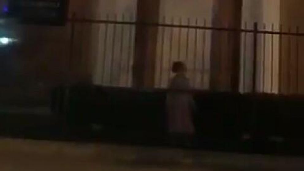 Nena "fantasma" en la Iglesia de Jesucristo de los Santos. (Captura de pantalla)