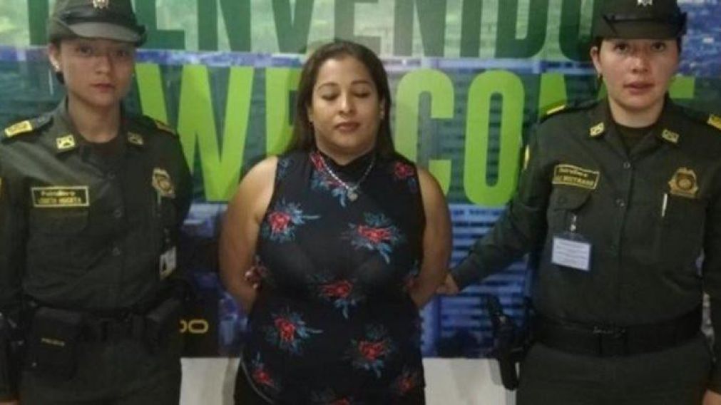 La policía le realizó un escaneo con el que pudieron detectar la cocaína.