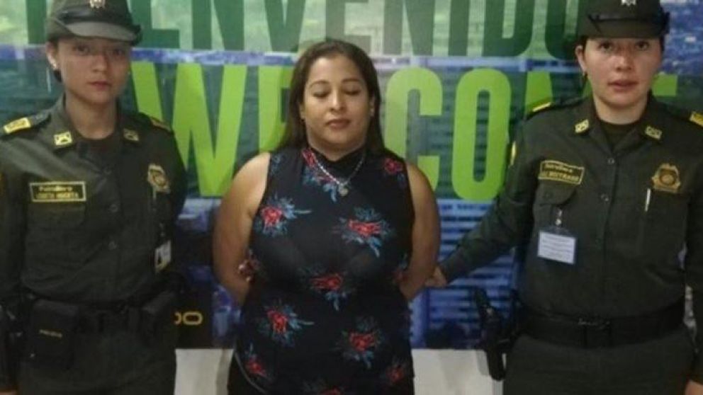 La policía le realizó un escaneo con el que pudieron detectar la cocaína.