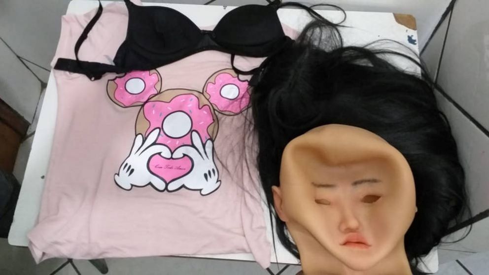 Las pertenencias usadas por el hombre para tratar de burlar la seguridad penitenciaria.