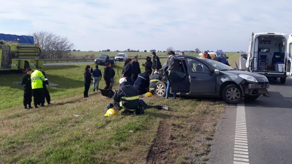 Dos menores perdieron la vida como consecuencia del choque.
