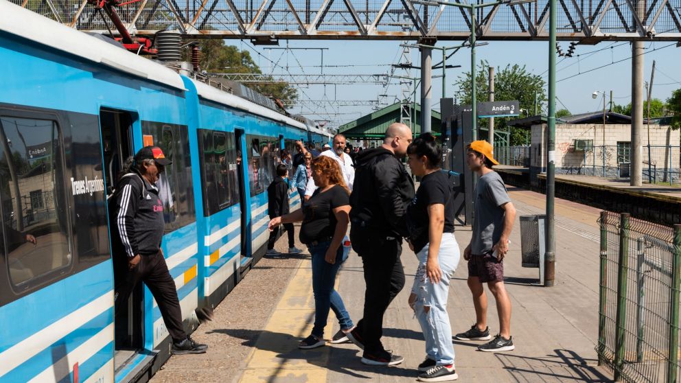 Los trenes del AMBA circulan con demoras ante una medida de fuerza de La Fraternidad.