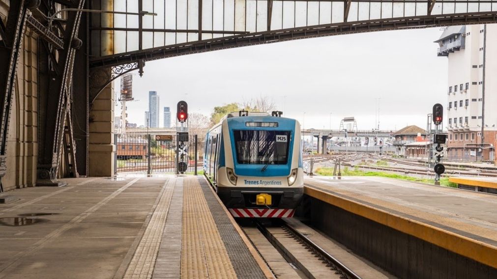 Los tres ramales del Tren Mitre modificarán sus horarios esta semana (X/@infotrenmitre).