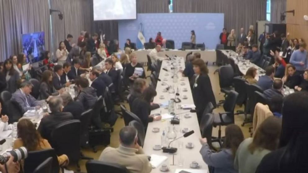 Arrancó el debate en comisión del proyecto de Presupuesto 2026.
