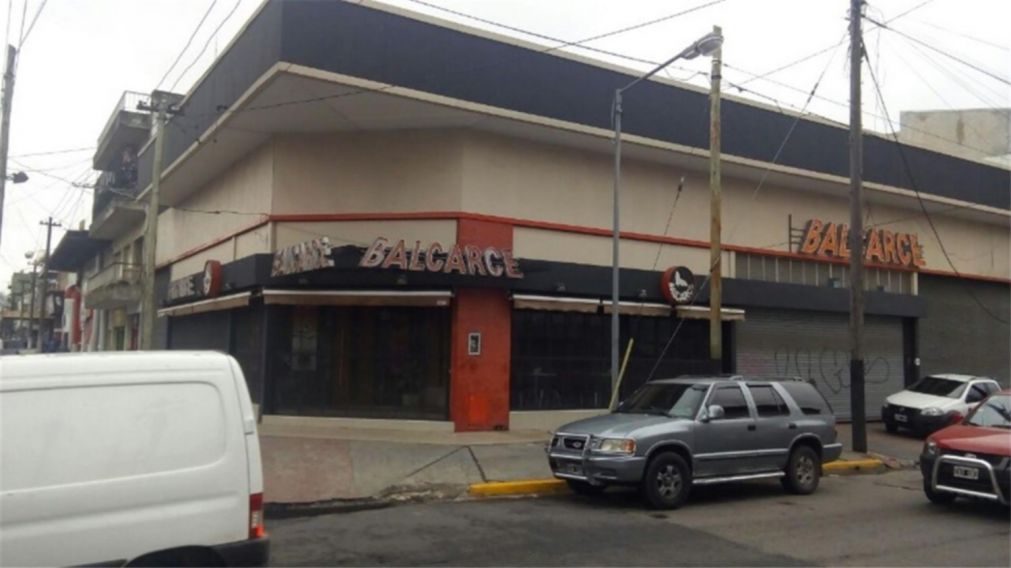 La tradicional fábrica de alfajaores y productos de pastelería buscan un acuerdo con sus empleados.