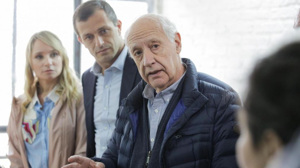 Ambos candidatos visitaron la empresa Inoxpla Ingeniería S.R.L. dedicada a la fabricación de equipamiento criogénico.