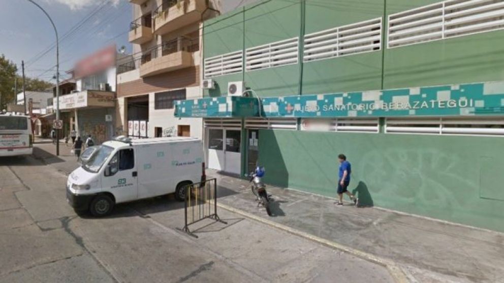 La mujer fue operada en una clínica privada de Berazategui.