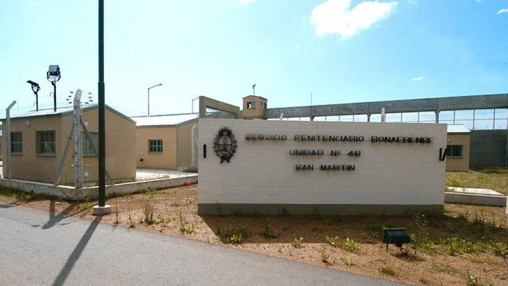 La mujer intentó ingresar la droga dentro de esta cárcel y fue arrestada.