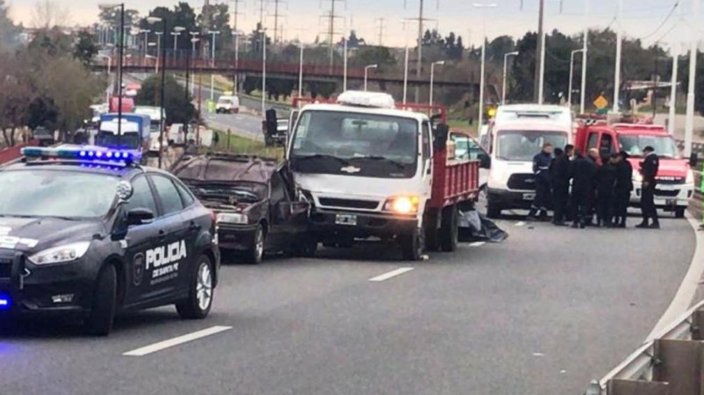 Ocurrió en el Acceso Sur de la ciudad de Rosario.