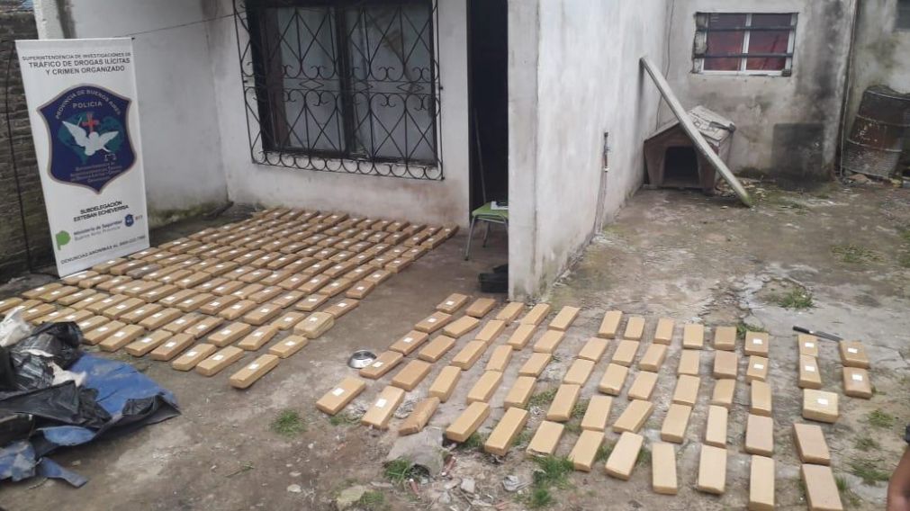 El domicilio donde hallaron más droga, además de dinero en efectivo y elementos de interés para la causa.