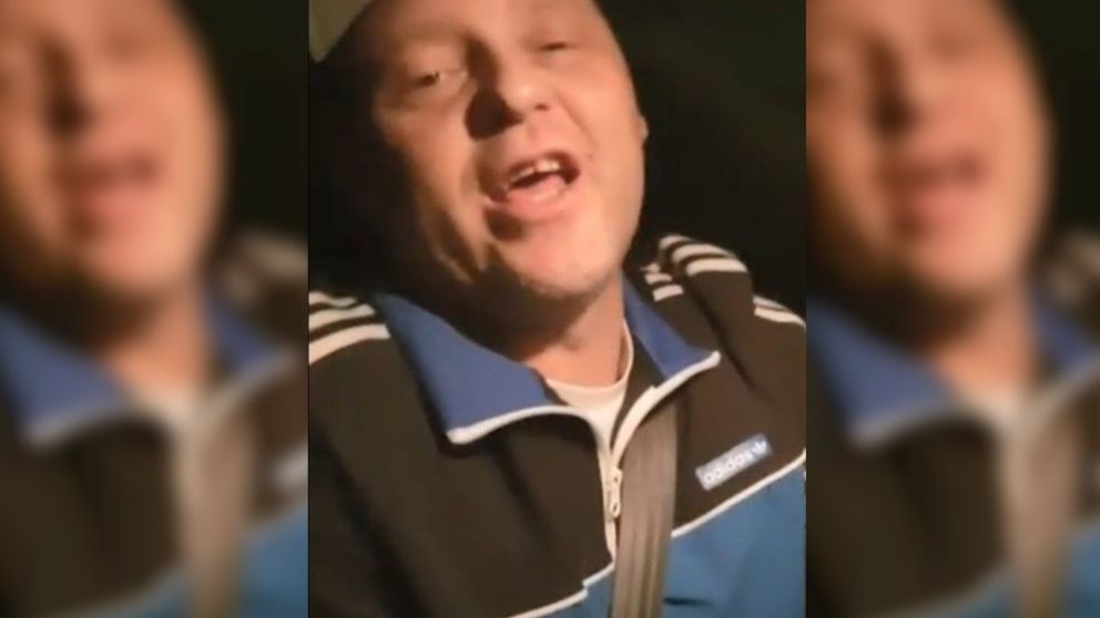 Una testigó aseguró que el cantante manejaba la camioneta.