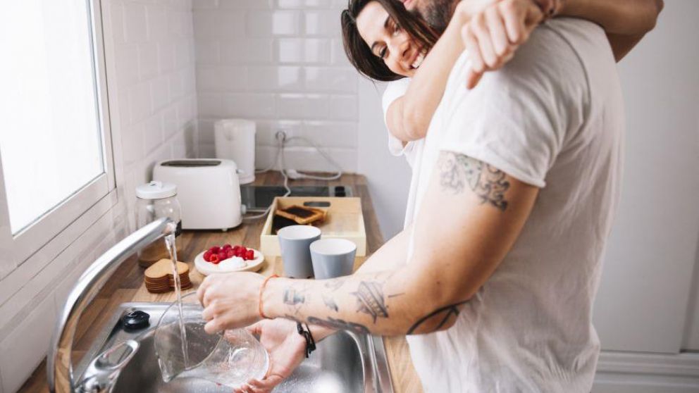 La mujer decidió recompensar a su marido por las tareas (Imagen ilustrativa).