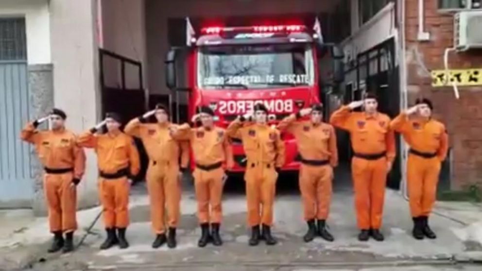 Bomberos se sumaron a la iniciativa.