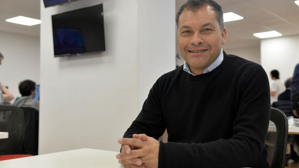 El intendente de Moreno visitó la nueva redacción de Crónica