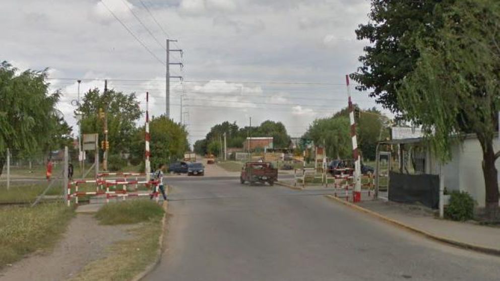 El acusado se arrojó hacia las vías del tren Sarmiento. (Google Street View)