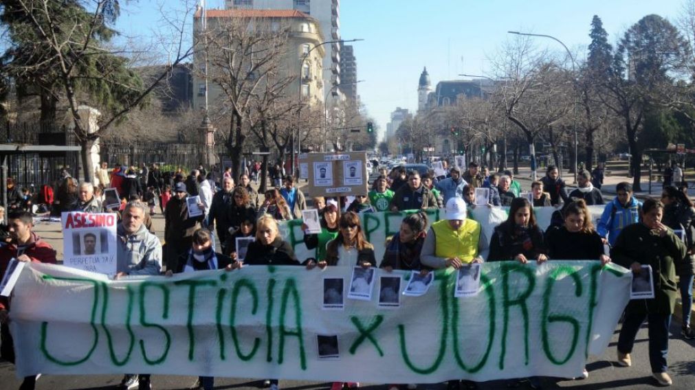 Entre sus allegados hubo indignación por el hecho (Télam).