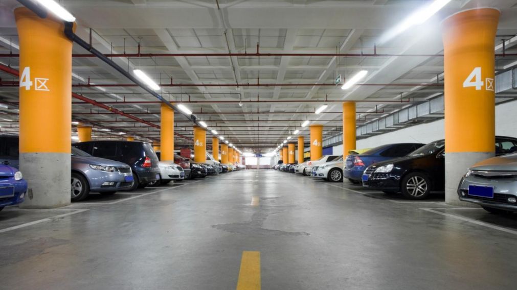 El video se filmó en el estacionamiento de un shopping (Imagen ilustrativa).